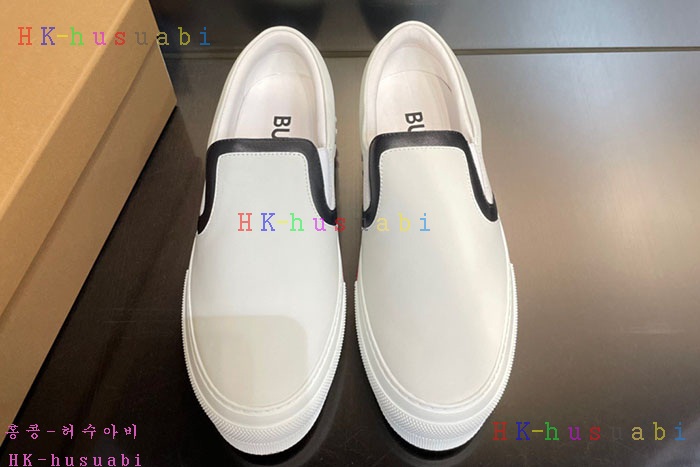 NEW 버버리 스니커즈 신상 BB 924013