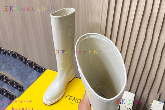 NEW 펜디 부츠 신상 FD 996502