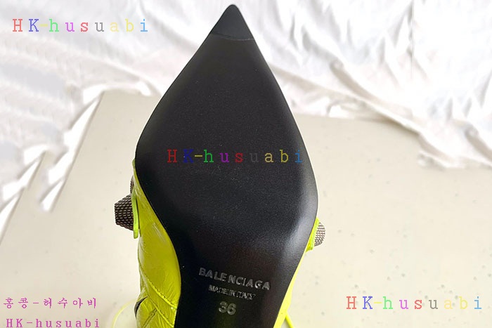 NEW 발렌시아가 부츠 신상 B 854210