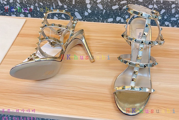 NEW 발렌티노 샌들 신상 V 9340501