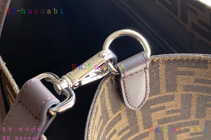 ★미러급★펜디 FF 자카드 패브릭 쇼퍼백 7VA390