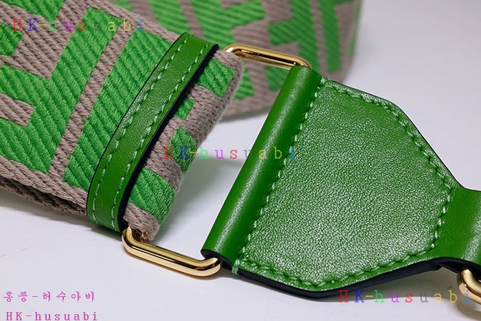 ★미러급★펜디 FENDI 캔버스 숄더 스트랩 8AV134