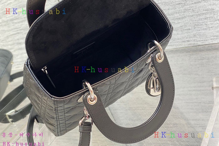 ★미러급★디올 레이디 미듐 백 M0565