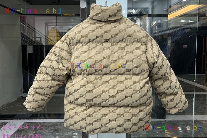 NEW 발렌시아가 패딩 신상 B 996113