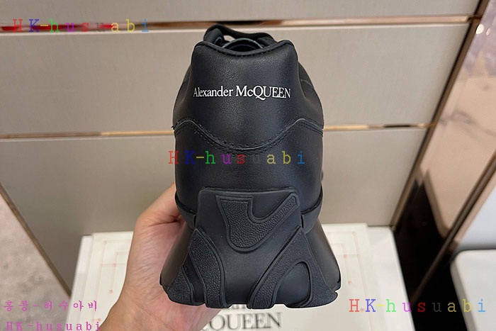 NEW 알렉산더맥퀸 스니커즈 신상 MQ 965338