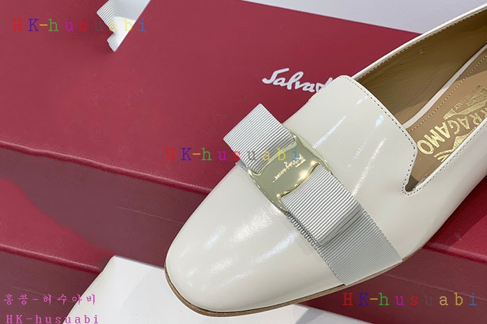 NEW 페라가모 신발 신상 F 966620