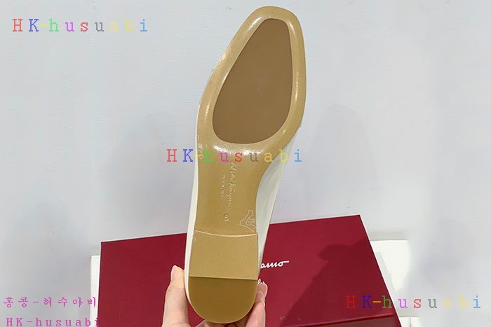 NEW 페라가모 신발 신상 F 966620