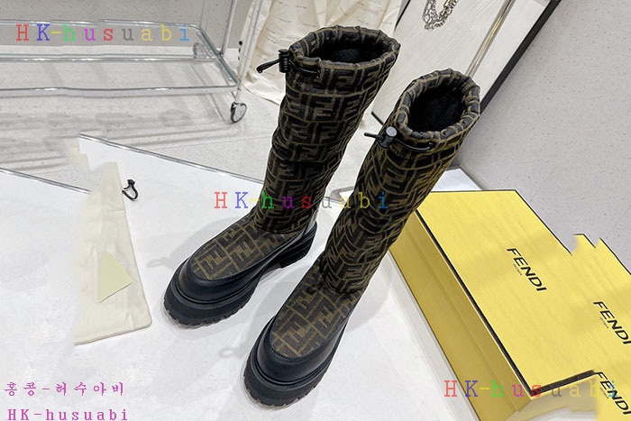 NEW 펜디 부츠 신상 FD 333573