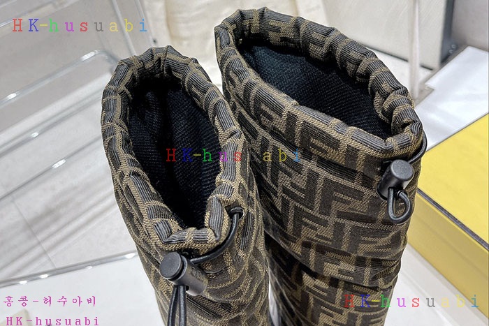 NEW 펜디 부츠 신상 FD 333573