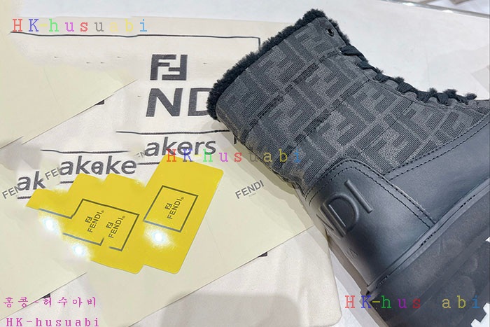 NEW 펜디 부츠 신상 FD 333575