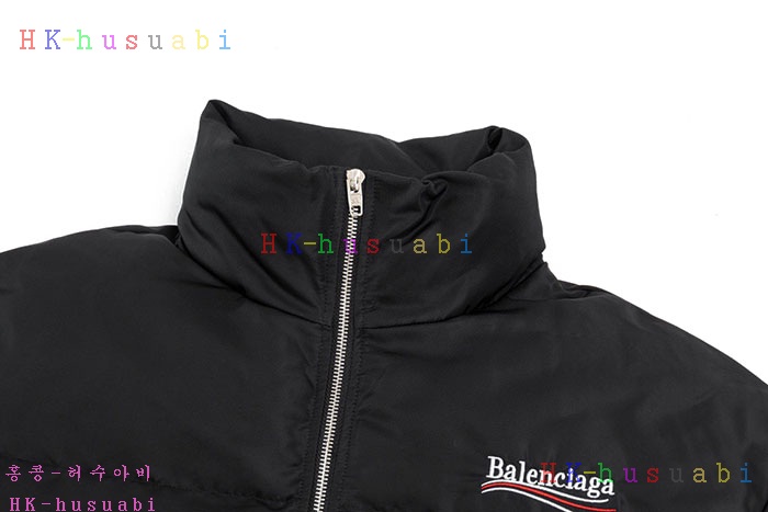 NEW 발렌시아가 패딩 신상 B 682275