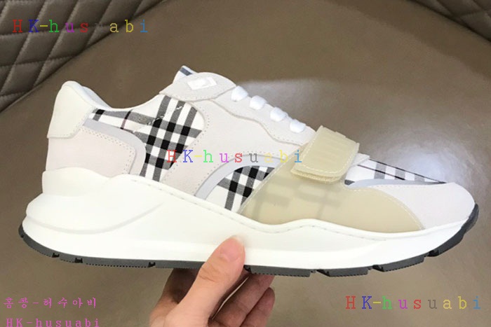 NEW 버버리 스니커즈 신상 BB  9652501