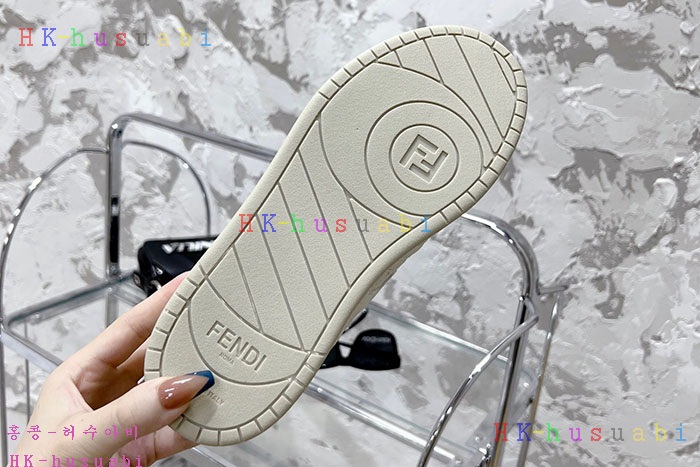 NEW 펜디 신발 신상 FD 88633359