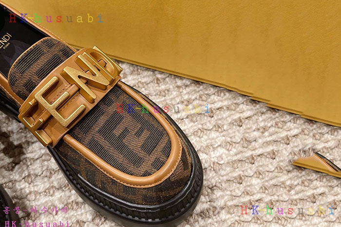 NEW 펜디 신발 신상 FD 8866040