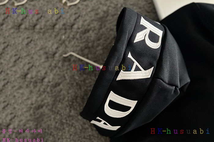 NEW 프라다 후드집업 신상 P 5828818