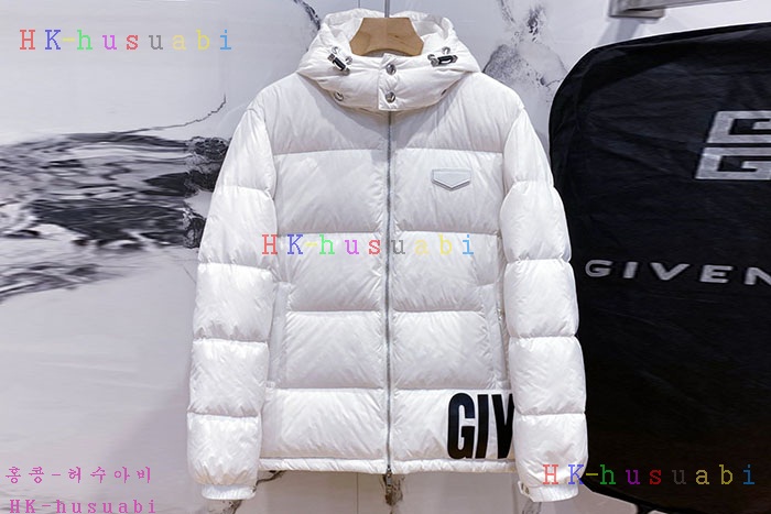 NEW 지방시 패딩 신상 GV 628255