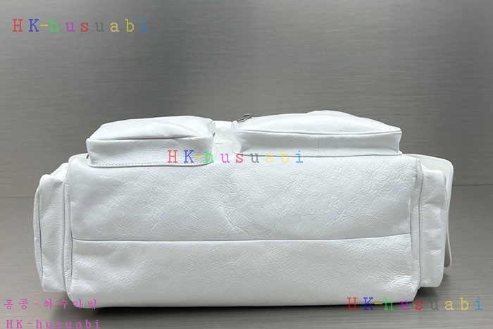 ★미러급★발렌시아가 레더 라지 슬링 백 70216821