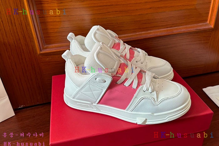 NEW 발렌티노 스니커즈 신상 V 555801