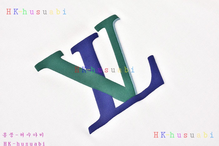 NEW 루이비통 반팔티 신상 LV 958833