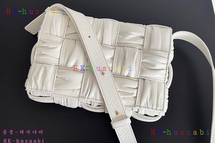 ★미러급★보테가베네타 카세트백 717089-3