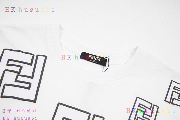 NEW 펜디 반팔티 신상 FD 8892513