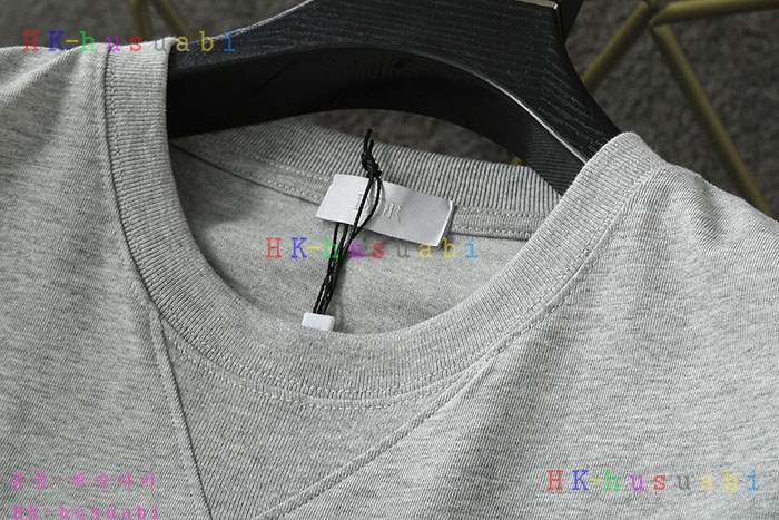 NEW 디올 반팔티 신상 DR 700123