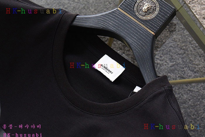 NEW 버버리 반팔티 신상 BB  6663501