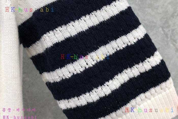 NEW 톰브라운 반팔 신상 TB 968885