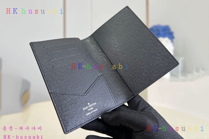 ★미러급★루이비통 카모 그라데이션 여권지갑 M62089-2