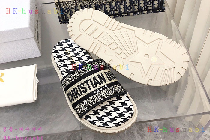 NEW 디올 신발 신상 DR 875506