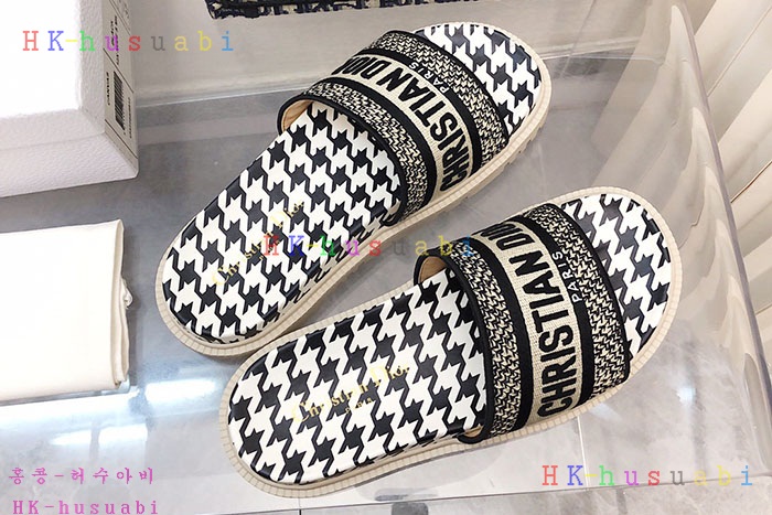 NEW 디올 신발 신상 DR 875506