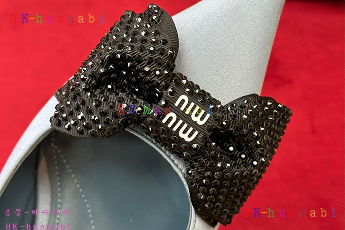 NEW 미우미우 신발 신상 MU 8999245