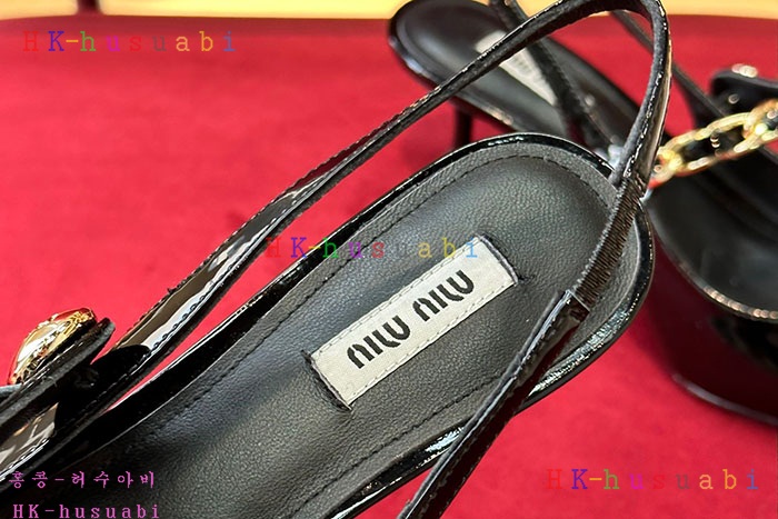 NEW 미우미우 신발 신상 MU 8999247
