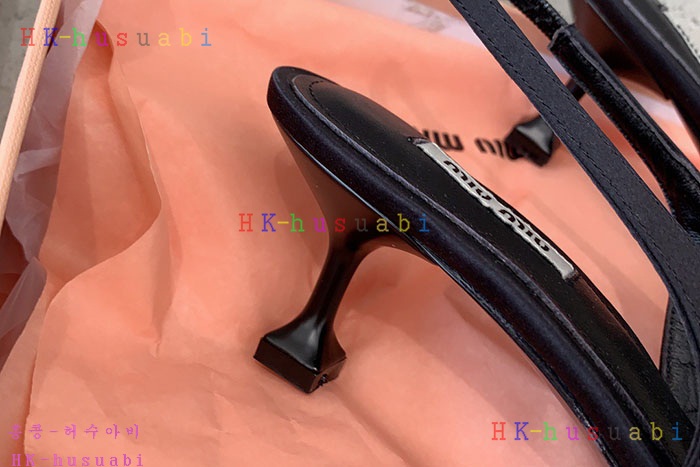NEW 미우미우 신발 신상 MU 724223