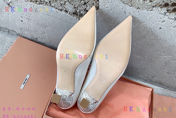 NEW 미우미우 신발 신상 MU 7243301