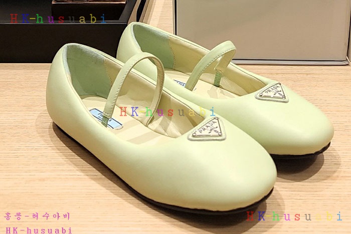 NEW  프라다 신발 신상 P 4271807