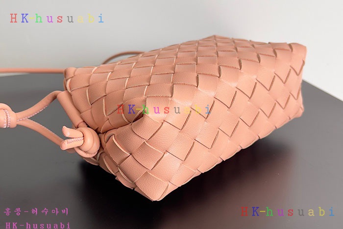★미러급★보테가베네타 미니 루프 카메라 백 680254