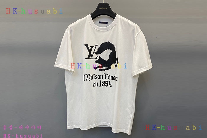 NEW 루이비통 반팔티 신상 LV 958444