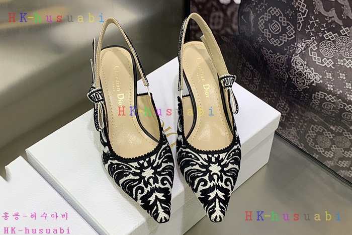 NEW 디올 신발 신상 DR 954251
