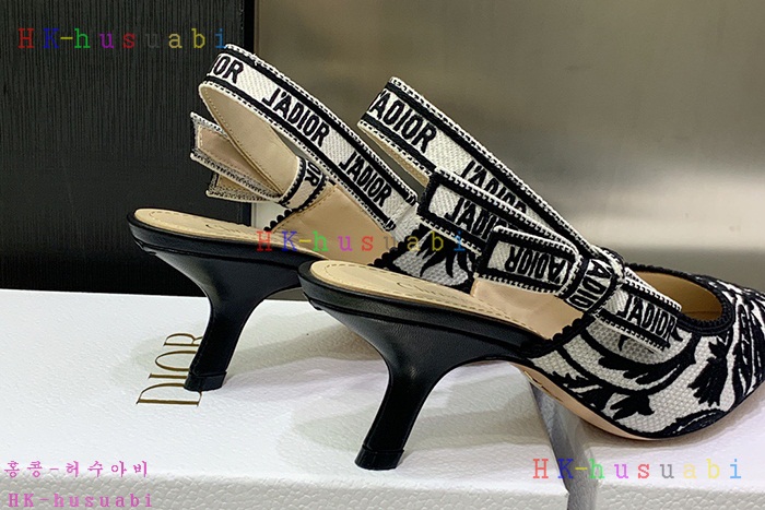NEW 디올 신발 신상 DR 954251