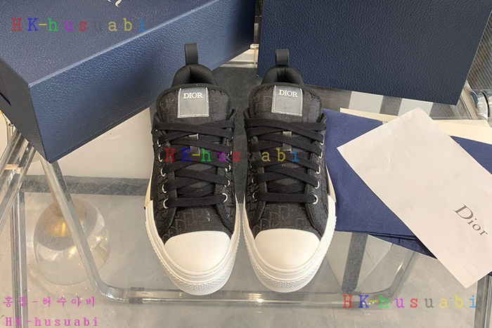 NEW 디올 신발 신상 DR 958804