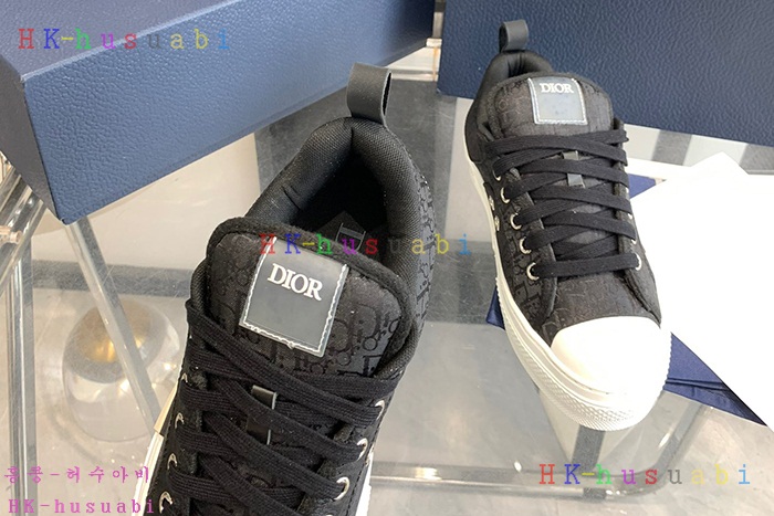 NEW 디올 신발 신상 DR 958804