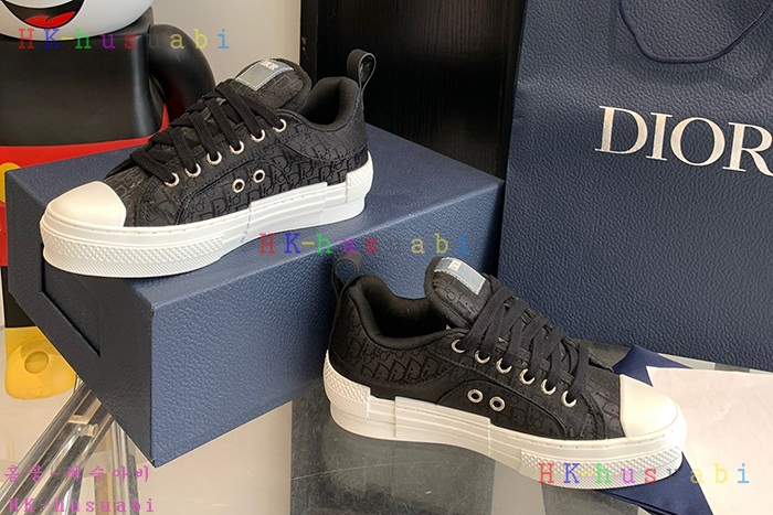 NEW 디올 신발 신상 DR 958804