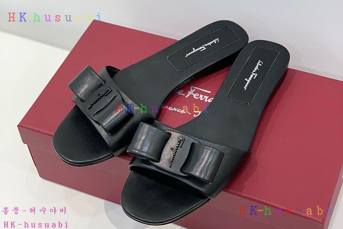NEW 페라가모 샌들 신상 F 855501