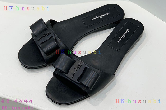 NEW 페라가모 샌들 신상 F 855501