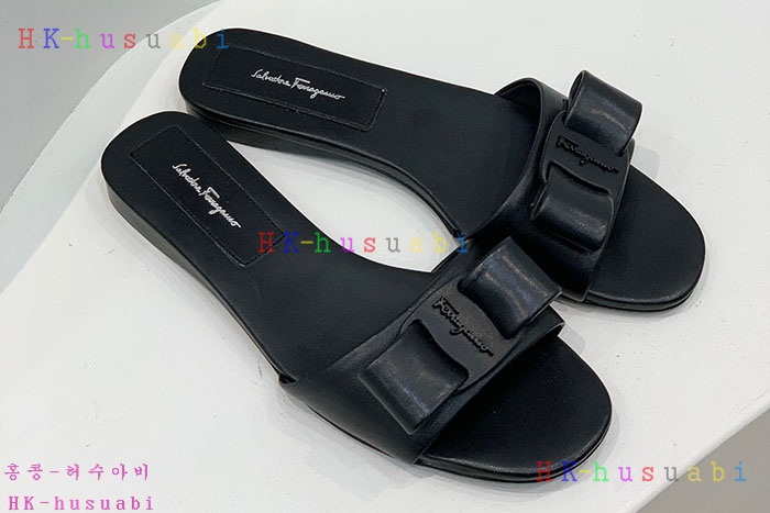 NEW 페라가모 샌들 신상 F 855501
