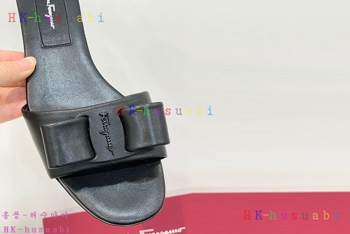 NEW 페라가모 샌들 신상 F 855501