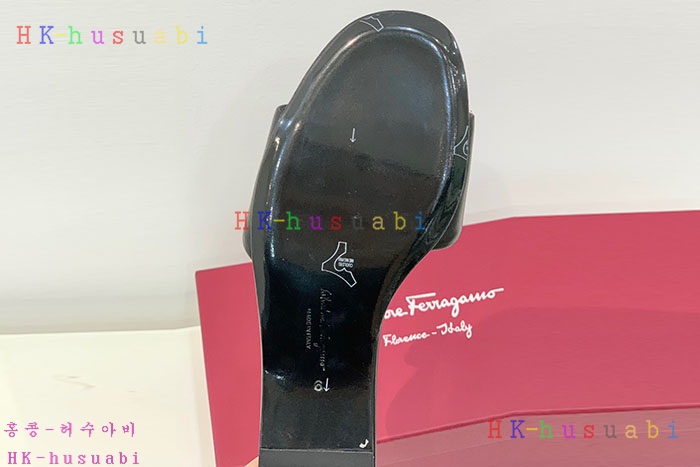 NEW 페라가모 샌들 신상 F 855501