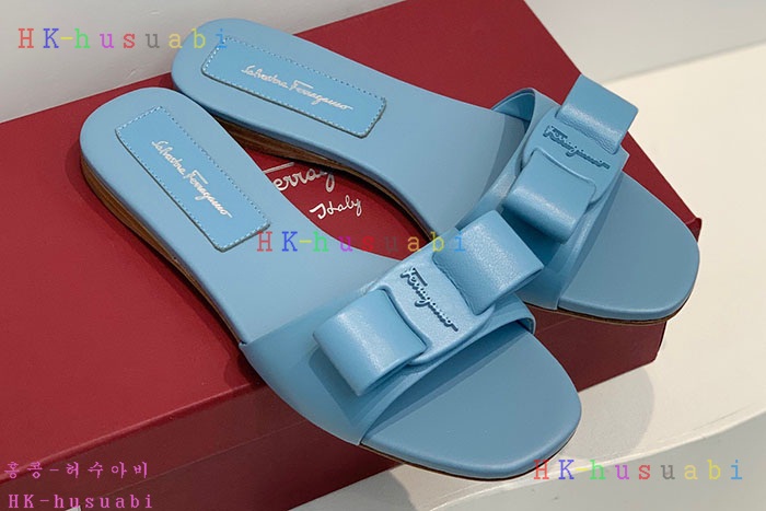 NEW 페라가모 샌들 신상 F 855503
