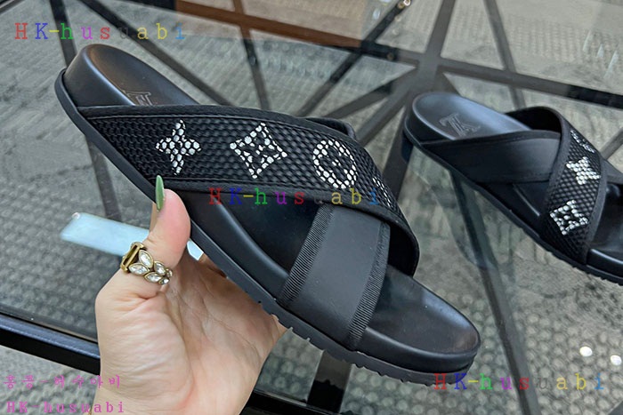 NEW 루이비통 샌들 신상 LV 777403